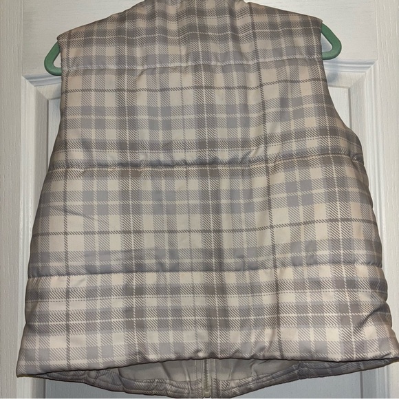 Pink Lily Plaid Puffer Vest | Cream & Gray | Cozy Quilted Layering Piece - Picture 7 of 7